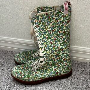 GUC Dr Martens Floral Boots Women UK 4 US 6